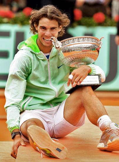 移动端kaiyun-险胜首场状态出色，MAD观众沸腾！，纳达尔重返赛场全场沸腾不已的简单介绍